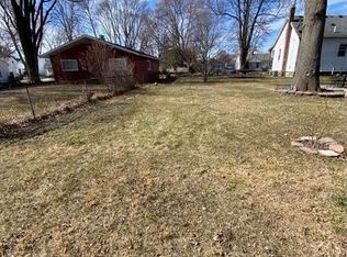 27396 Brettonwoods St, Madison Heights, MI