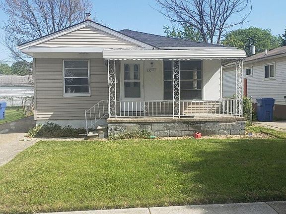 4th image of 13311 Prospect Ave