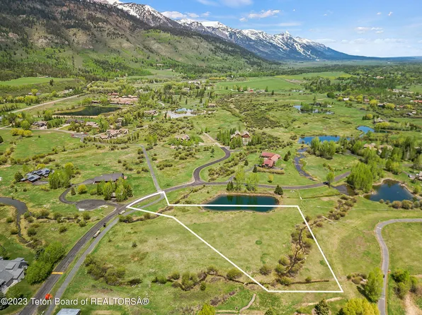 5080 H H R Ranch Rd, Wilson, WY 83014