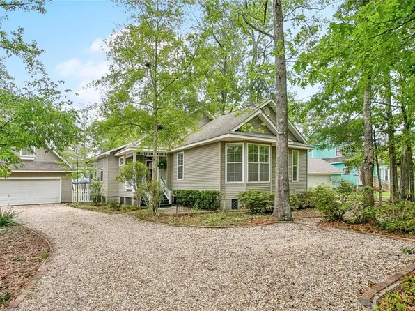 617 Park Ave, Mandeville, LA 70448