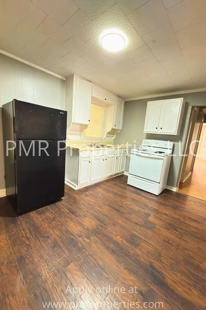 209 NW 6th Street — Photo 4