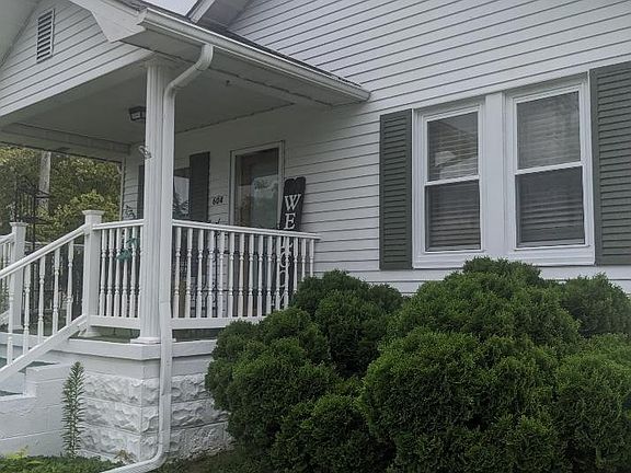 5th image of 604 E Virginia Ave