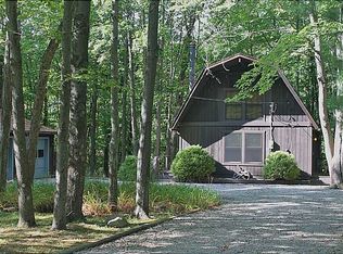 1262 Penn Rd, Jamestown, PA 16134