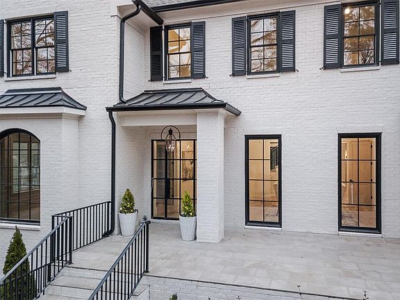2nd image of 4601 Club Valley Dr NE
