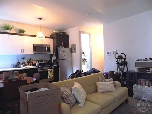 Rented by Blue Egg Realty Corp | media 4