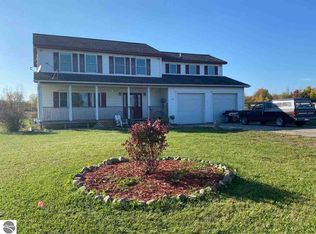 2049 N Waldo Rd, Midland, MI 48642