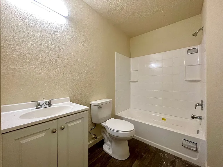 7615 Chico Rd NE — Photo 5