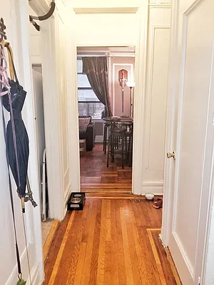Rented by Dynamik Realty | media 8