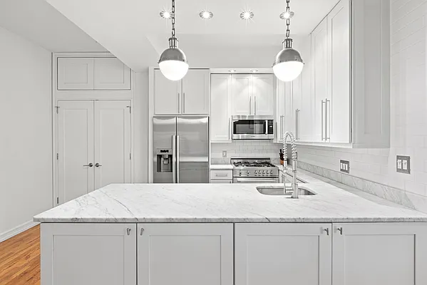 Sold by Nest Seekers International | media 5