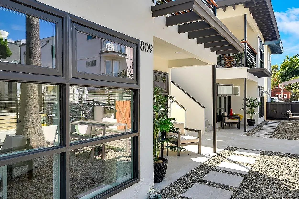 2 bed, 1.0 bath, 620 sqft, $4,200 — Photo 3