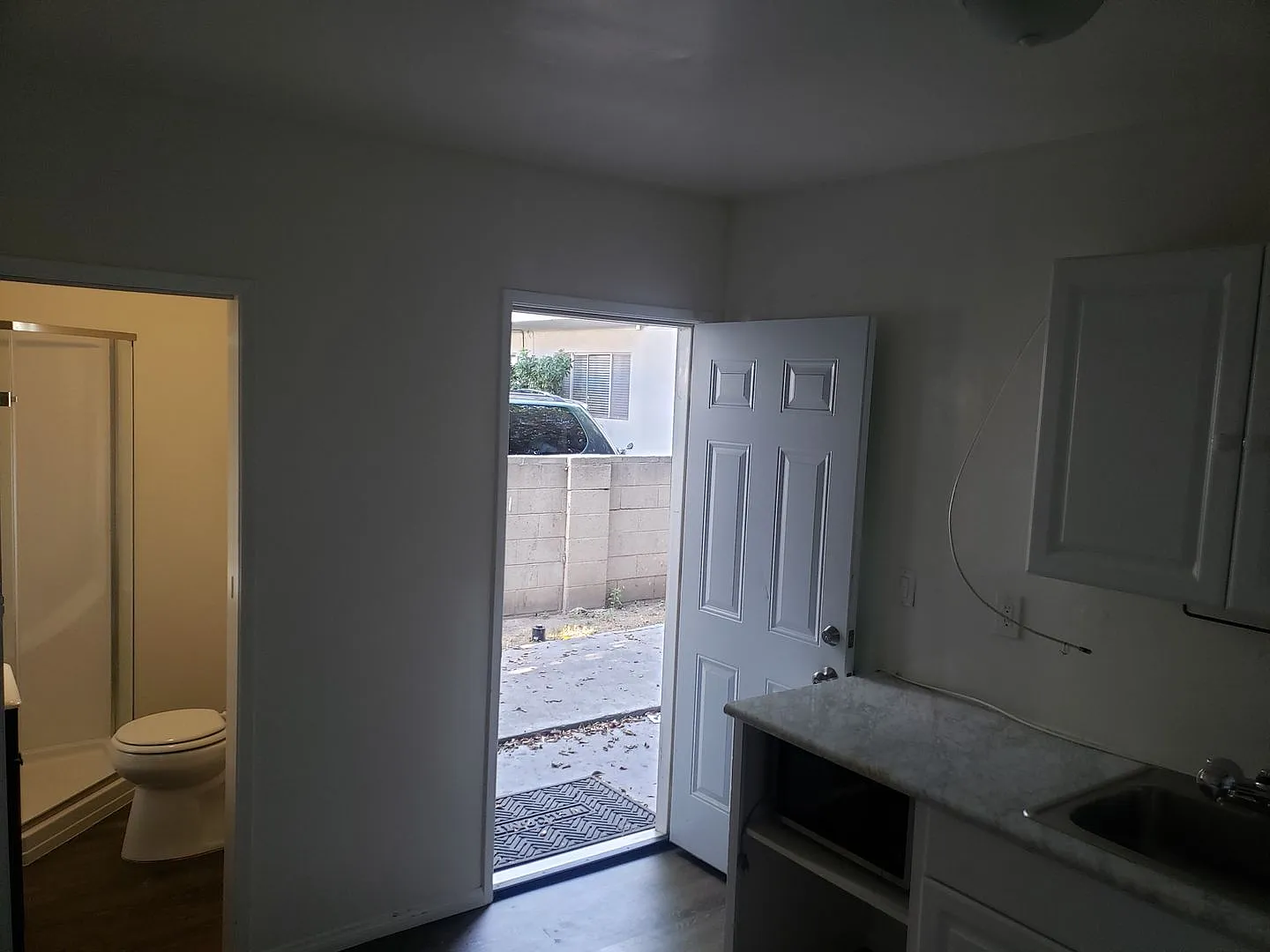 7113 Stafford Ave — Photo 1