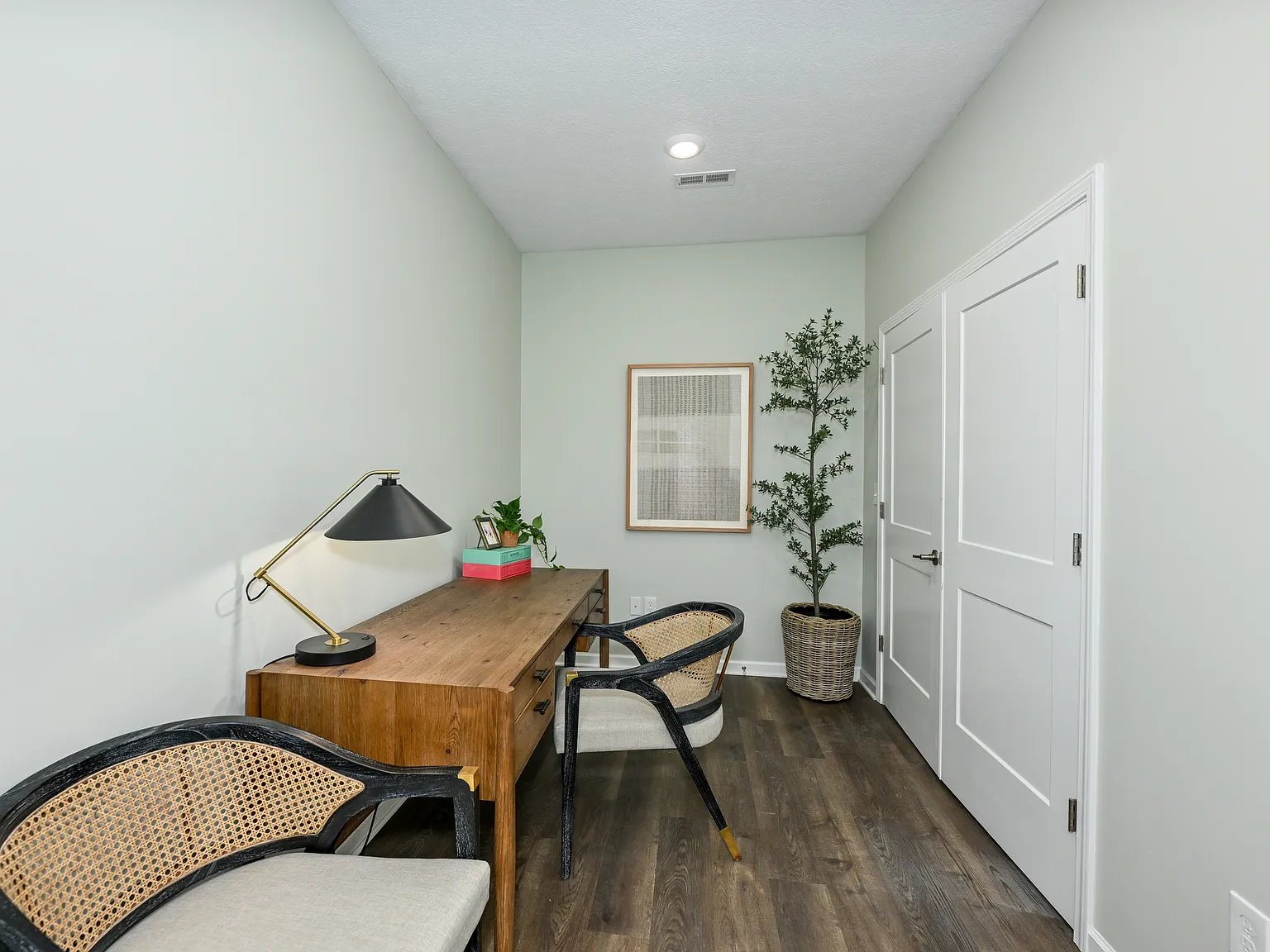 White Pond Apts-H (2034-2044 Patrick) - 2042 — Photo 2