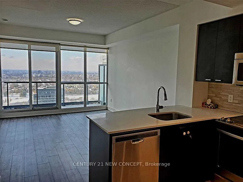 30 Roehampton Ave #3103