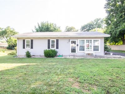 811 Dewey St, Belleville, IL, 62221