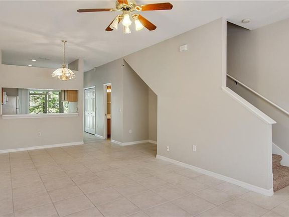 4th image of 18512 Pebble Lake Ct