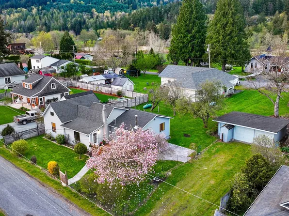 3641 Washington Street, Bow, WA 98232