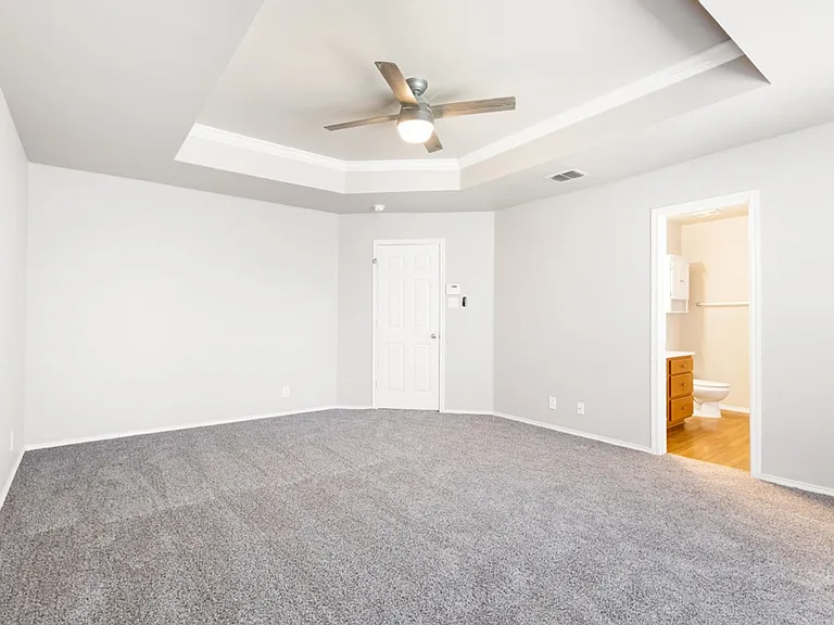 13415 Rhodes Villa — Photo 14