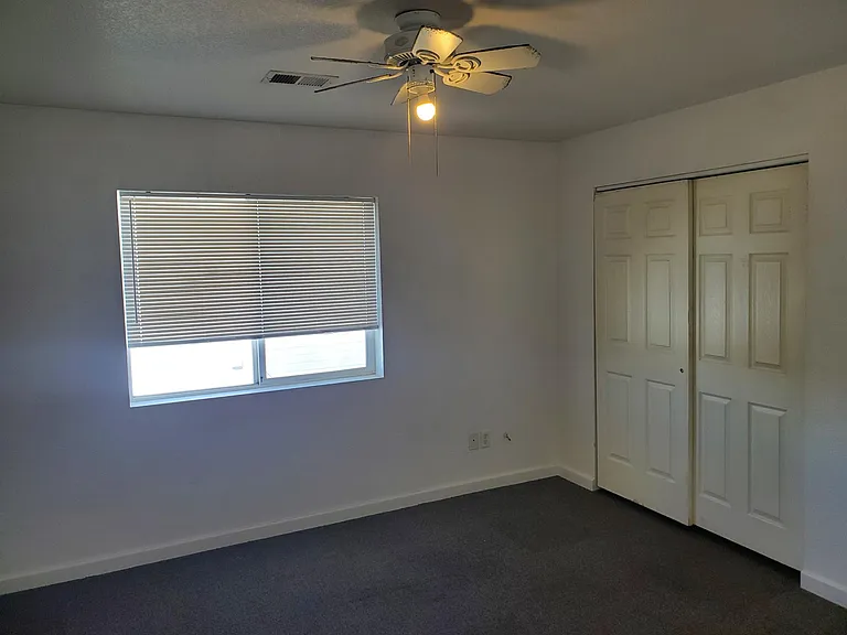 570 E Kipp Ave — Photo 5