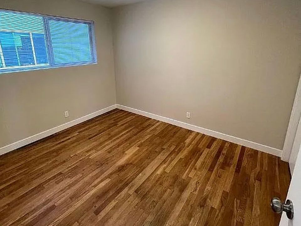 2nd image of 421 SW 154th St #101
