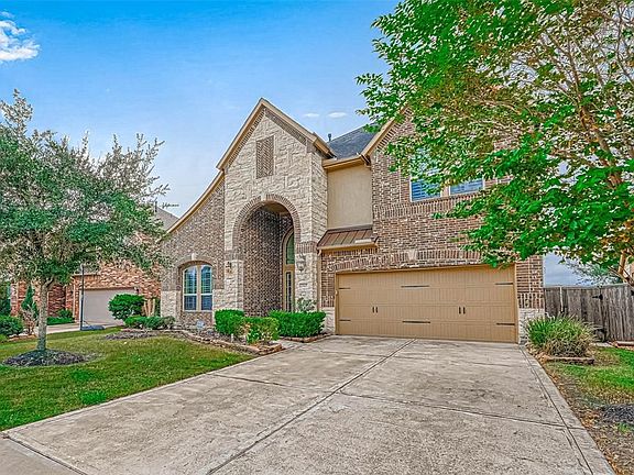 2nd image of 27827 Hunters Rock Ln