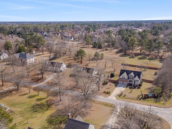 100 Watkins Farm Rd, Rolesville, NC 27571