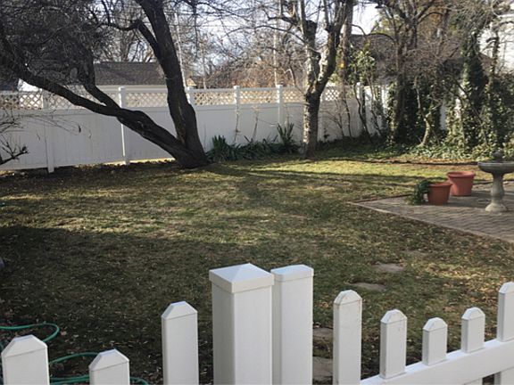 3rd image of 1955 S Redondo Ave