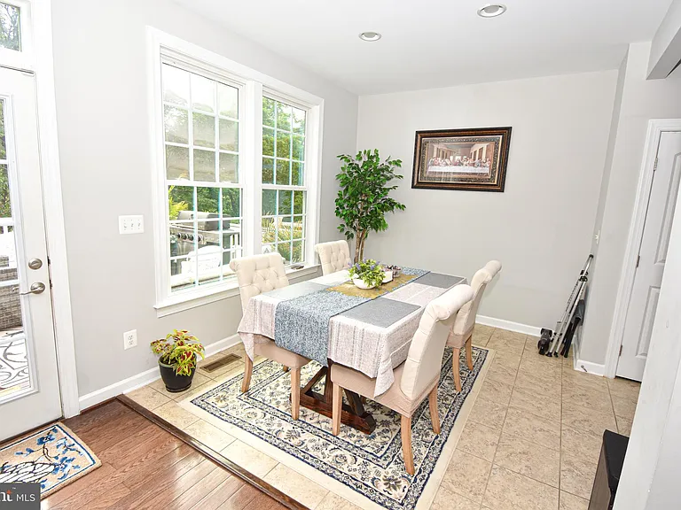 21268 Park Grove Ter — Photo 16