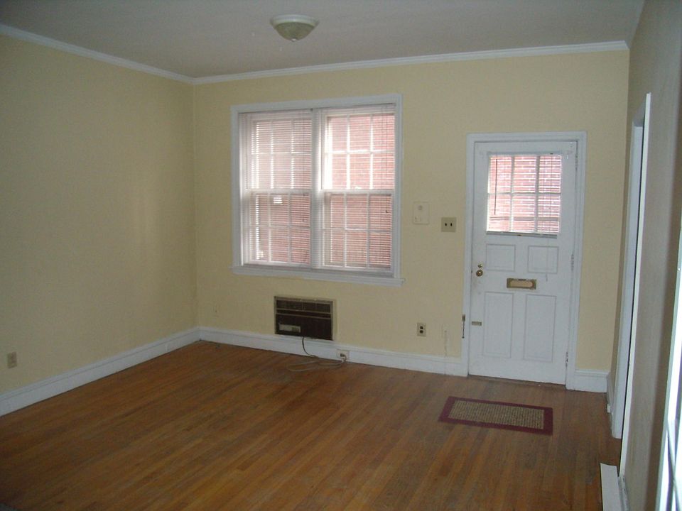1st image of 1303 N Franklin St APT 8
