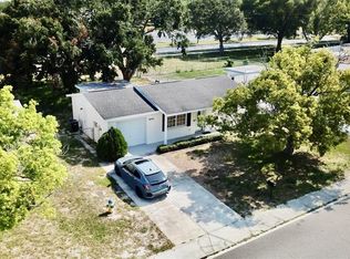 8441 Fox Hollow Dr, Port Richey, FL 34668