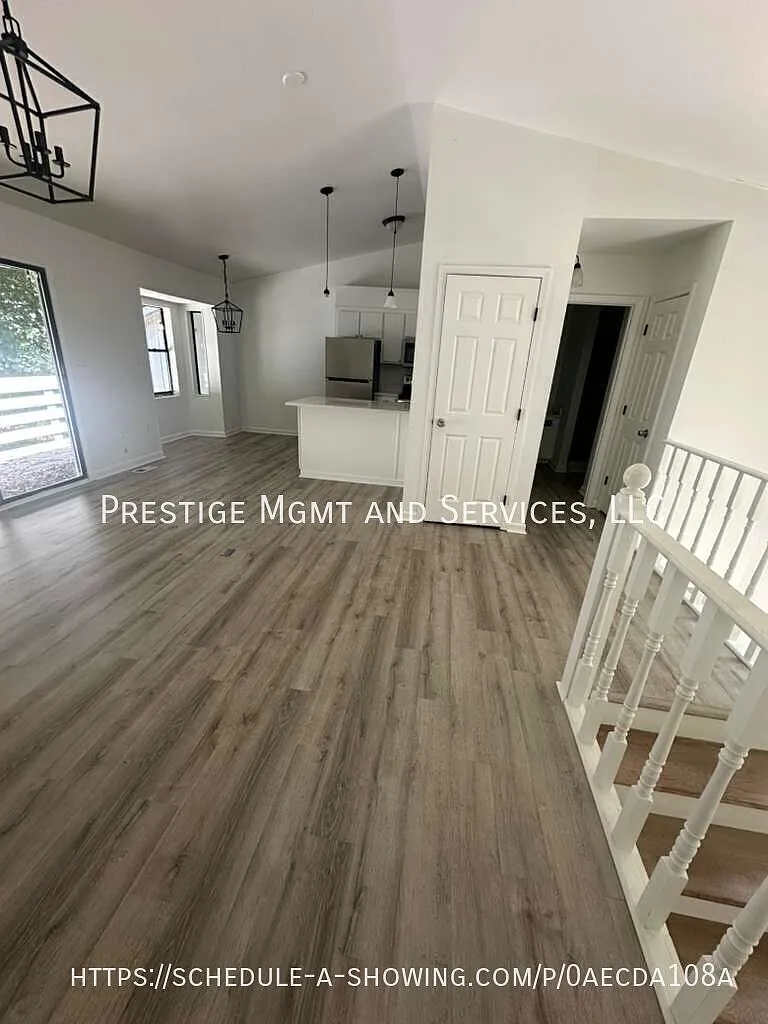 2 bed, 1100 sqft, $1,150 — Photo 4