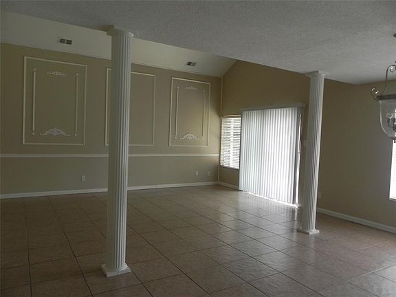 2nd image of 11602 Breezy Knoll Dr