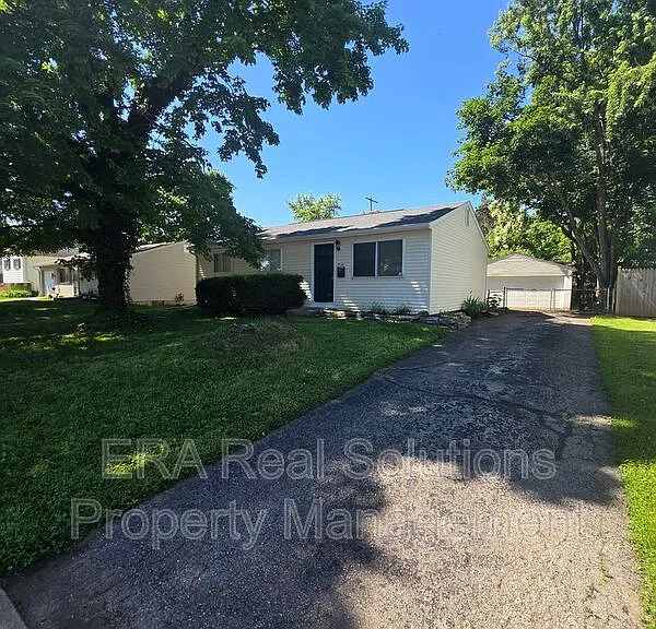 5106 Harbor Blvd — Photo 1
