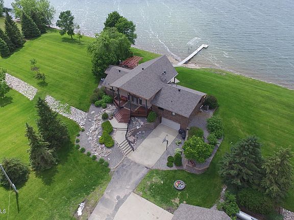 3rd image of 33241 Pickerel View Dr