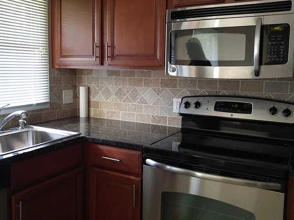 48 High View Dr, Eureka, MO 63025