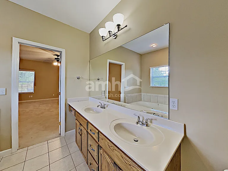 1001 High Ridge Dr — Photo 11