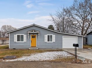212 Valley View Rd, Nampa, ID 83686