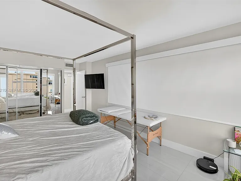 3000 E Sunrise Blvd #14C — Photo 25