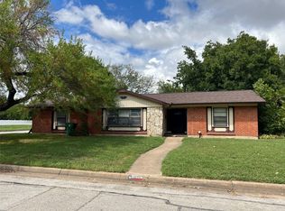 5601 Ammons St, Haltom City, TX 76117