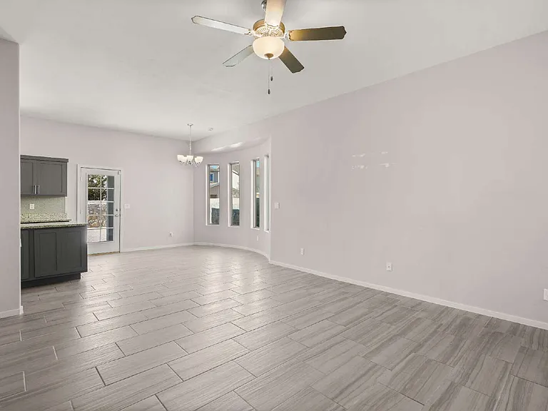 629 Cedarwood Ave — Photo 9
