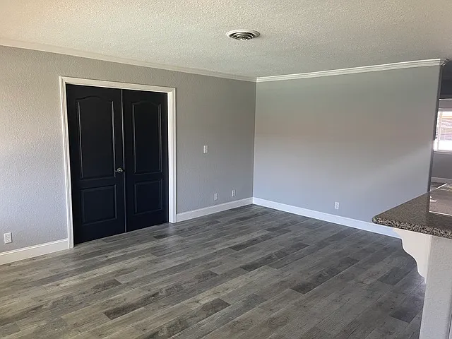 2684 Wilson Ave — Photo 11