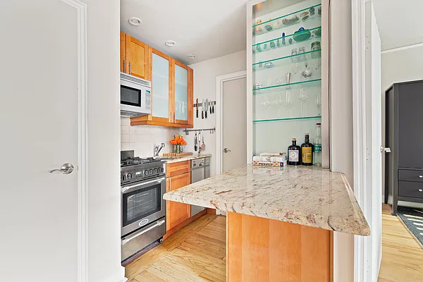 Rented by Corcoran | media 9