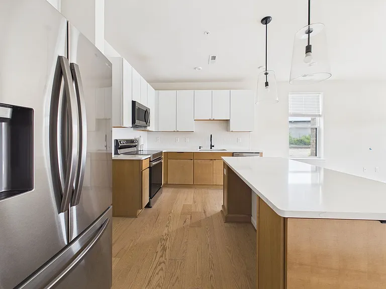 1900 Roseneath Rd #10B — Photo 7