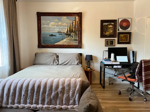 1701 J J Seabrook Dr, Austin, TX 78721