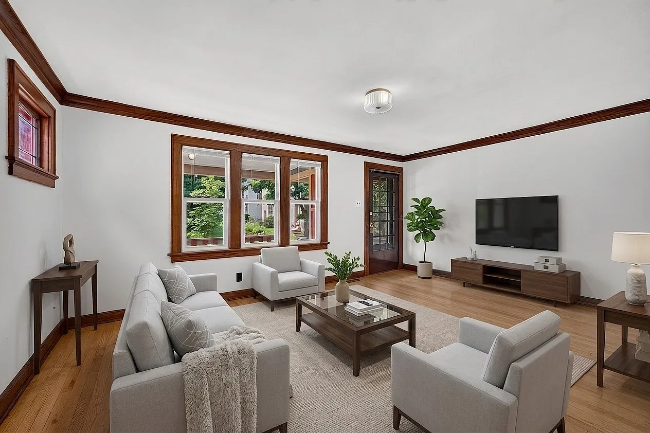 2836 N Richards St — Photo 3