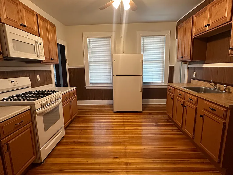 368 Seaview Ave #2 — Photo 9
