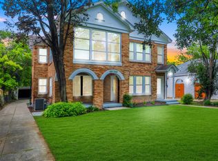 130 E Ridgewood Ct #B, San Antonio, TX 78212