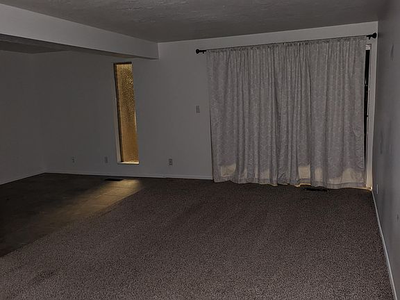 3rd image of 178 S 300 E APT 3