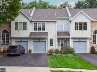 33 Buttonwood Dr, Exton, PA 19341