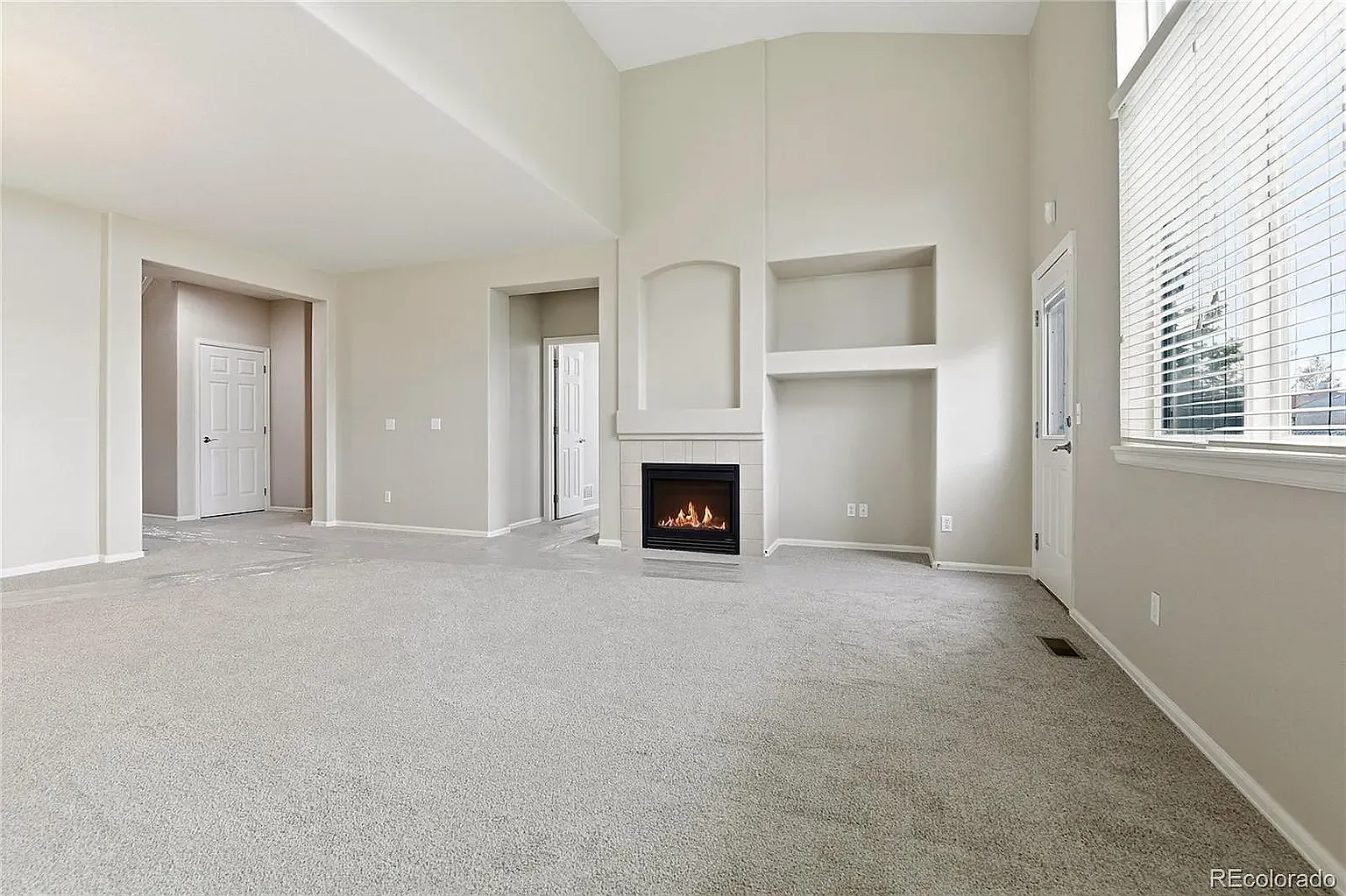 4 bed, 2400 sqft, $3,750 — Photo 2