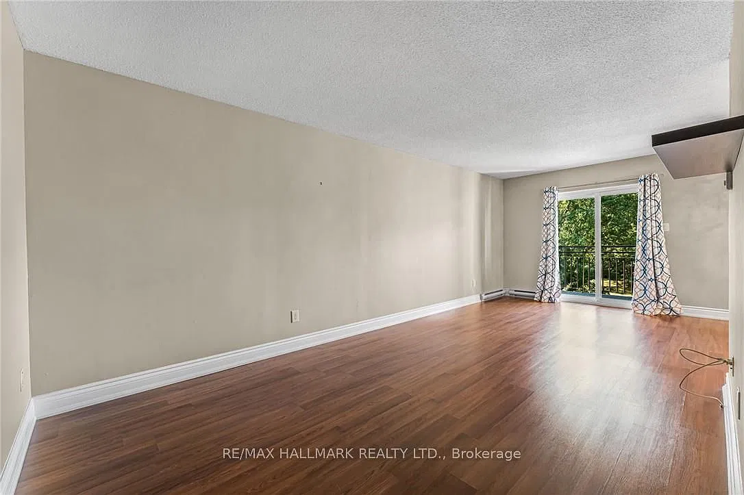 2 bed, $2,100 — Photo 4